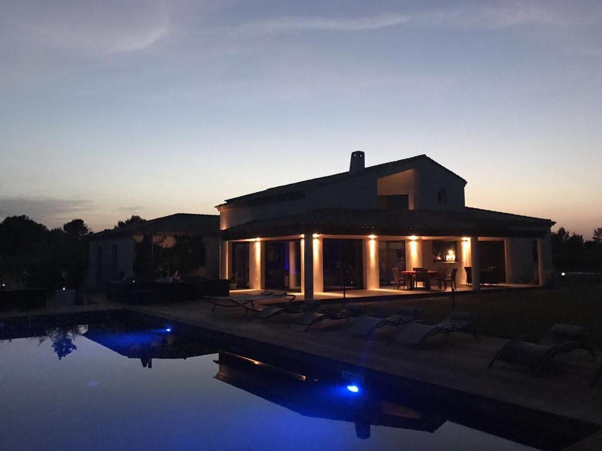 Villa Otilia-Bed And Breakfast-Chambres D'Hotes En Provence Rians  エクステリア 写真