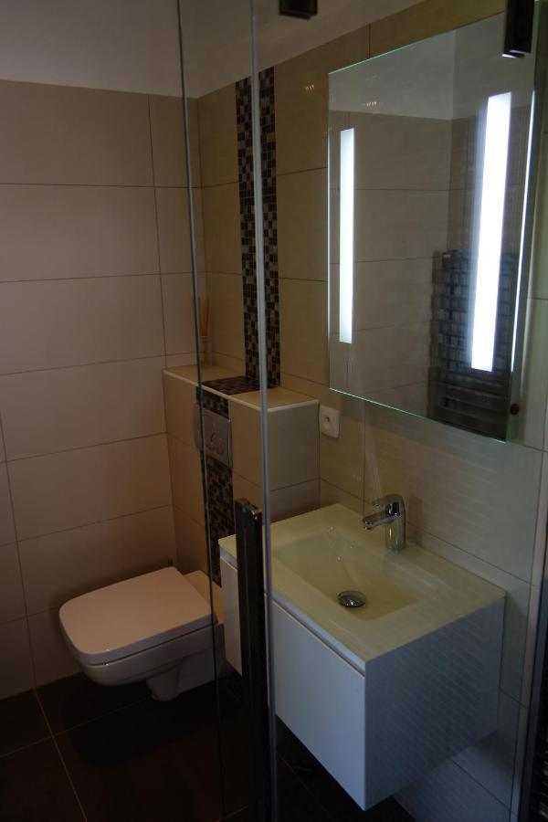 Villa Otilia-Bed And Breakfast-Chambres D'Hotes En Provence Rians  エクステリア 写真