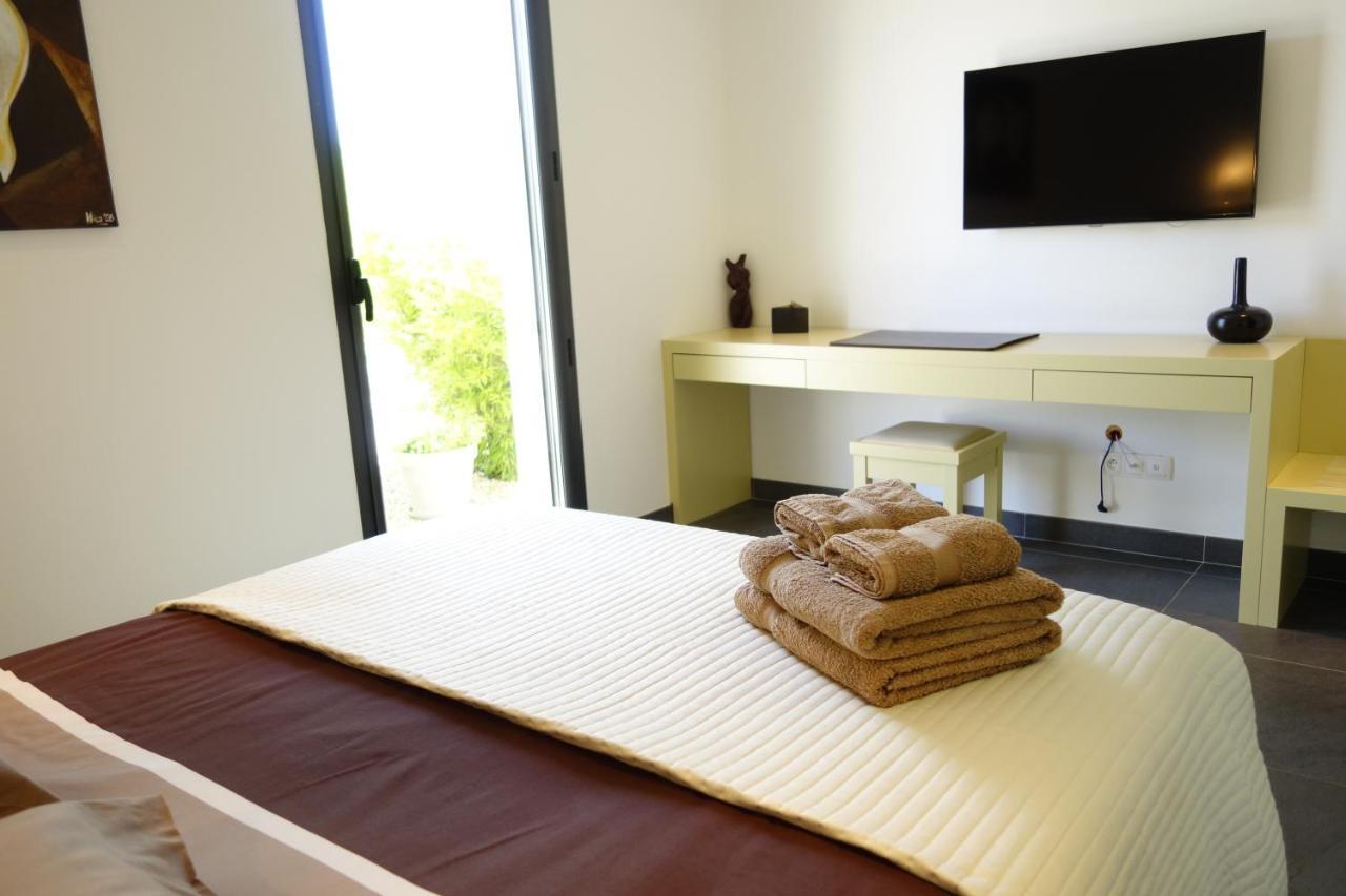 Villa Otilia-Bed And Breakfast-Chambres D'Hotes En Provence Rians  エクステリア 写真